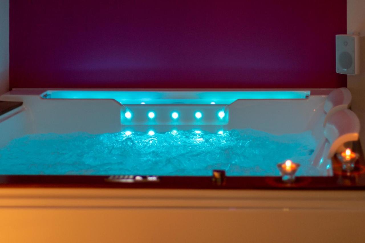 4 Star Suite SPA Bologna Exterior foto